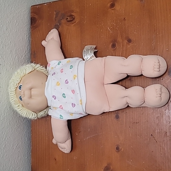 VINTAGE CABBAGE PATCH DOLL BLONDE HAIR BLUE EYE 1978 -1982 15 INCH - Picture 2 of 7